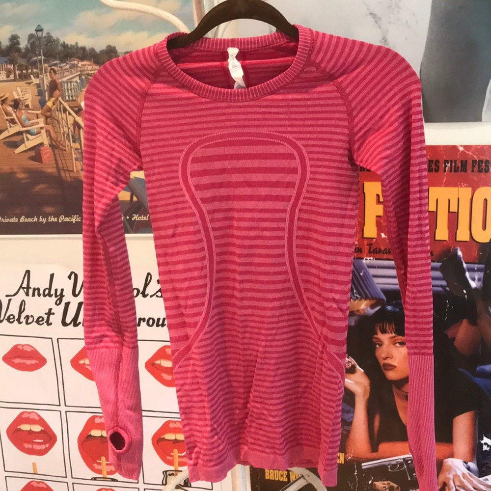 Lululemon size 2 long sleeve